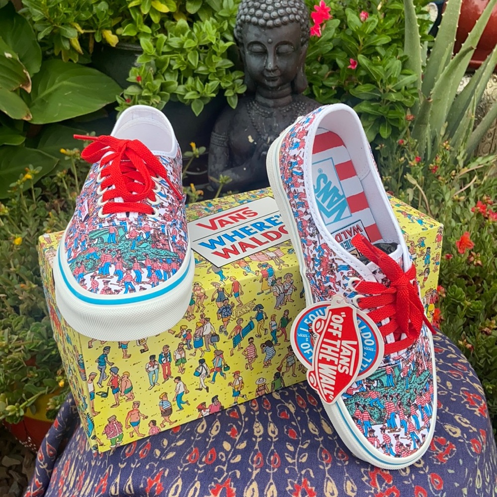 New “WHERE’S WALDO” Vans Authentic - Picture 7 of 16